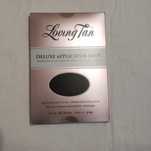 Loving Tan Deluxe Applicator Mit
